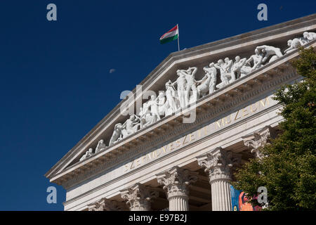 Museo delle Belle Arti, la Piazza degli Eroi in Budapest Foto Stock