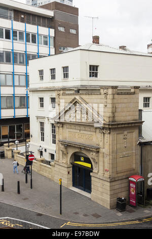 Porticato anteriore di 'l' Oxford, Newcastle, aka Oxford gallerie dance hall, più tardi il nightclub, con John Dobson la casa accanto. Foto Stock