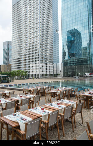 Globetrotter Cafe,ristorante a La Defense,Parigi,Francia Foto Stock