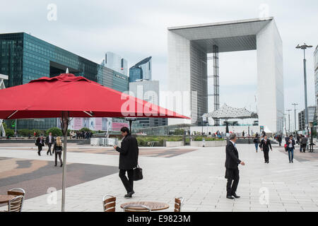 Lavoratori,imprenditori,azienda,Edificio Arianna,La Defense,Parigi,Francia Foto Stock