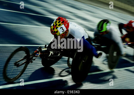 Incheon, Corea del Sud. Xxi oct, 2014. L'atmosfera Shot Atletica leggera : Uomini 5000m T54 a Incheon Asiad Main Stadium durante il 2014 Incheon Asian Para giochi in Incheon, Corea del Sud . © Giovanni Osada AFLO/sport/Alamy Live News Foto Stock