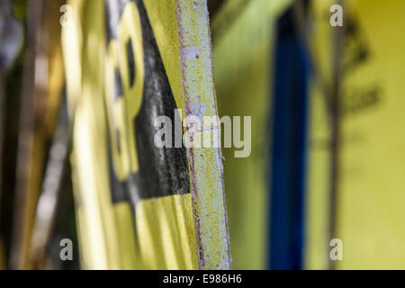 Sistema parete DensGlass materiali sulla costruzione residenziale sito, Los Angeles, California, Stati Uniti d'America Foto Stock