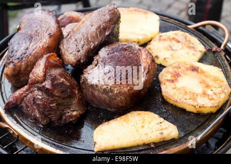 Picanha sulla griglia. Laveno, Varese. Italia Foto Stock