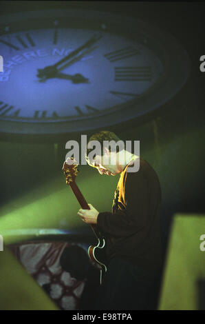 Noel Gallagher e Oasi di Aberdeen, Scozia, nel 1997. Foto Stock