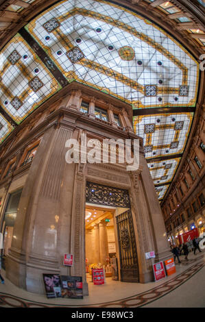 Galleria Alberto Sordi Shopping Mall, Roma, Italia. Foto Stock