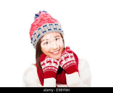 Felice giovane donna in abiti invernali. felicità concetto. isolato su sfondo bianco Foto Stock