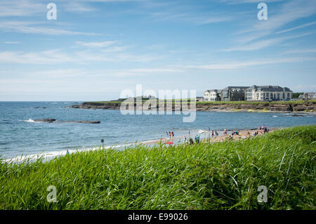 Lungo la selvaggia modo Atlantico sulla costa occidentale dell' Irlanda Foto Stock