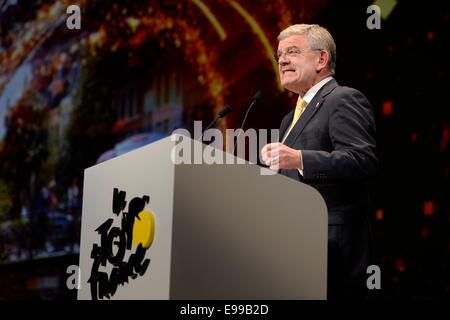 Parigi, Francia. 22 ottobre, 2014. La presentazione e l introduzione del 2015 Tour de France tour in bicicletta. Jan Van Zanen Maire di Utrecht Credito: Azione Sport Plus/Alamy Live News Foto Stock