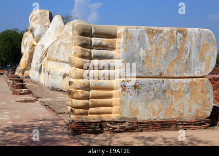 Reclining statua del Buddha Foto Stock