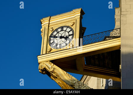 Orologio in oro a Leeds sala civica, Leeds, West Yorkshire, Inghilterra, Regno Unito Foto Stock