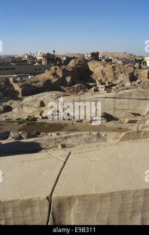 L'Egitto. Aswan. L'Obelisco incompiuto in una cava di granito. Foto Stock