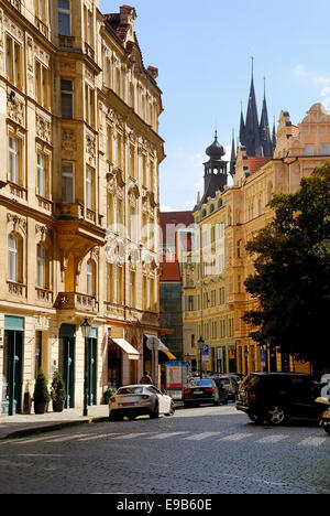 Joselov è il nome del ghetto ebraico di Praga. La strada principale. Foto Stock