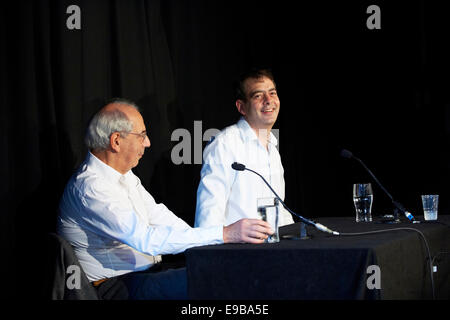 DAVID RUNCIMAN PARLA DI TOM BOWER Bower circa il libro "Branson: l'uomo dietro la maschera' al Soho Festival Letterario 2014, Foto Stock