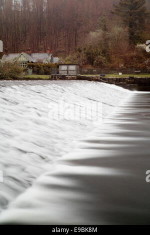 Lopwell; Fiume Tavy; Devon, Regno Unito Foto Stock