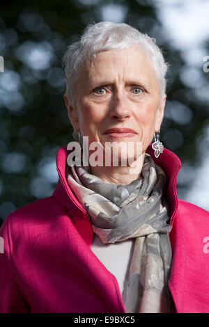 Sara Paretsky, autore americano di detective fiction, all'Edinburgh International Book Festival 2014. Edimburgo, Scozia. Foto Stock