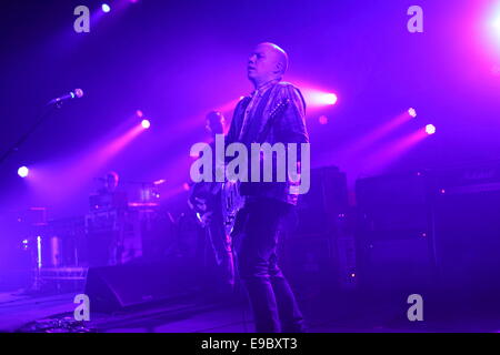 Rotherham, Regno Unito. 23 ott 2014. Mogwai suonare dal vivo presso il centro Magna, Rotherham, nello Yorkshire, Regno Unito - 23 ottobre 2014 Credit: Simon Newbury/Alamy Live News Foto Stock