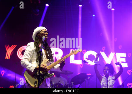 Barcellona - Jun 14: Chic con Nile Rodgers (BAND) suona al Festival Sonar a giugno 14, 2014 a Barcellona, Spagna. Foto Stock