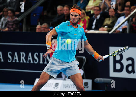 Basel, Svizzera. 24 ottobre, 2014. Rafael Nadal durante il trimestre finale del Swiss interni a St. Jakobshalle. Foto: Miroslav Dakov/ Alamy Live News Foto Stock