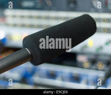 Recoring attrezzature per la produzione audio presso uno studio di registrazione, close-up Foto Stock