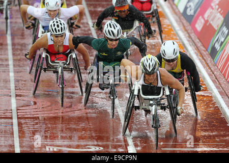 (L a R) Jade JONES (Inghilterra), Christie DAWES (Australia), Diane ROY (Canada), Angela Ballard (Australia) T54 final Foto Stock