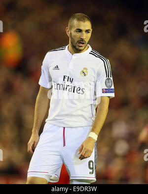 Liverpool, Regno Unito. 22 ottobre, 2014. Karim Benzema del Real Madrid - UEFA Champions League GRUPPO B - Liverpool vs Real Madrid - Anfield Stadium - Liverpool - Inghilterra - 22 Ottobre 2014 - Picture Simon Bellis/Sportimage. © csm/Alamy Live News Foto Stock