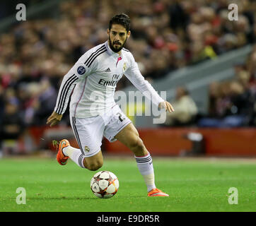 Liverpool, Regno Unito. 22 ottobre, 2014. Isco del Real Madrid - UEFA Champions League GRUPPO B - Liverpool vs Real Madrid - Anfield Stadium - Liverpool - Inghilterra - 22 Ottobre 2014 - Picture Simon Bellis/Sportimage. © csm/Alamy Live News Foto Stock