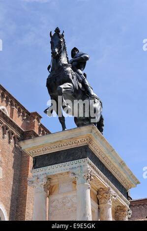 Gli altri fieri è equestre condottiero Bartolomeo Colleoni (1400-1476). Egli aveva preso alcune spire sbagliato, perché egli è in parte anteriore 0 Foto Stock