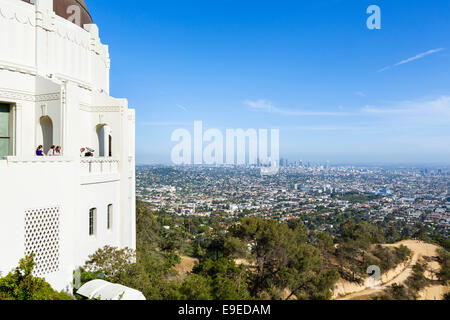 Lo skyline del centro cittadino dall'Osservatorio Griffith, Griffith Park, Los Angeles, California, Stati Uniti d'America Foto Stock