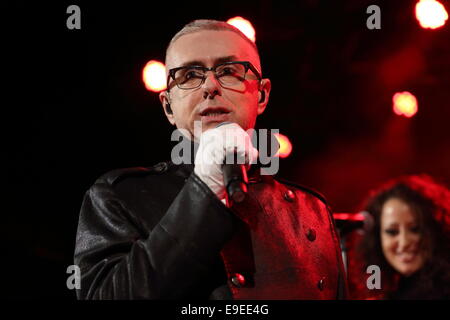 Manchester, Regno Unito. 25 ott 2014. Holly Johnson performing live a Manchester Academy 2 su 25 Ottobre 2014 Credit: Simon Newbury/Alamy Live News Foto Stock