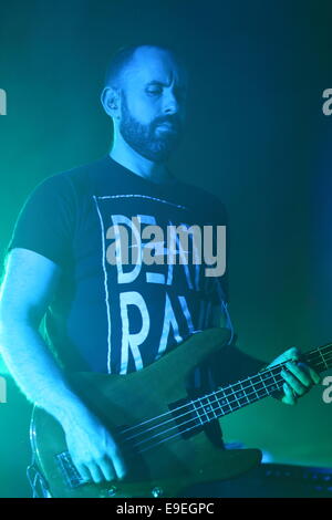 Liverpool, Regno Unito. 24 ott 2014. Mogwai suonare dal vivo presso il Camp e forno, Liverpool, Regno Unito il 23 ottobre 2014 come parte del Liverpool Music Week. Credito: Simon Newbury/Alamy Live News Foto Stock