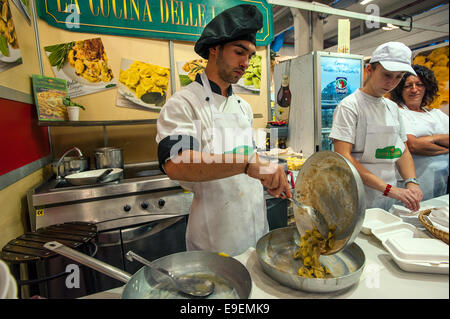 Torino, Italia. 26 ott 2014. Italia Piemonte Salone del Gusto e Terra Madre - Torino Lingotto - 23/27 Ottobre 2014 Credit: Davvero Facile Star/Alamy Live News Foto Stock