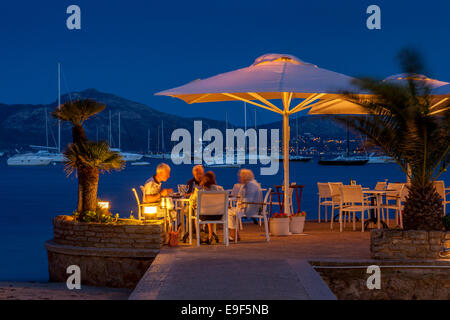 Lungomare cafe/ristorante, Puerto Pollensa, Mallorca - Spagna Foto Stock