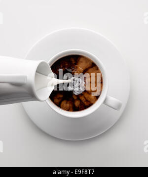 In modo più sano con il latte. Foto Stock