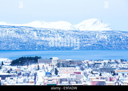 Narvik città al crepuscolo in Norvegia Foto Stock