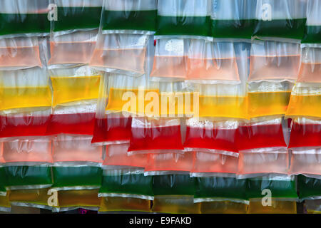 Sfondi colorati fatti da acqua colorata Foto Stock