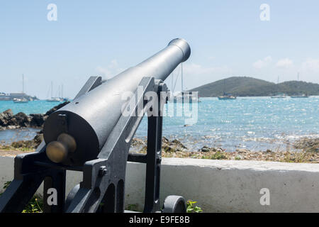 Il vecchio cannone in Charlotte Amalie St Thomas Foto Stock