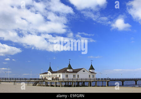 Il molo di Ahlbeck, Mar Baltico Foto Stock