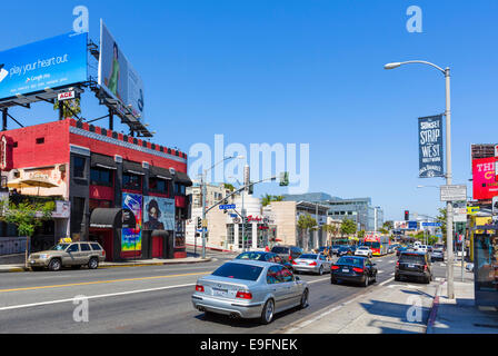 Sunset Boulevard con il famoso Whisky a Go Go nightclub sulla sinistra, Sunset Strip, West Hollywood, Los Angeles, California, Stati Uniti d'America Foto Stock