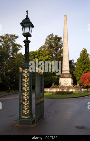 Regno Unito, Inghilterra, Wiltshire, bagno, Royal Victoria Park, 1837 Principessa Victoria monumento Obelisco Foto Stock