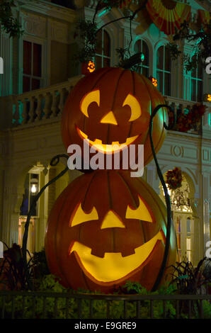 Decorazioni di Zucca di Halloween presso il Regno Magico di Disney,Orlando in Florida. Foto Stock