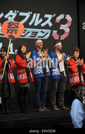 Tokyo, Giappone. 28 ott 2014. Attore Kellan Lutz e direttore Patrick Hughes partecipare ''Le parti soggette a usura 3'' di screening speciale evento durante il ventisettesimo Tokyo International Film Festival a Roppongi Hills il 28 ottobre 2014 a Tokyo, Giappone. Credito: Hiroko Tanaka/ZUMA filo/Alamy Live News Foto Stock