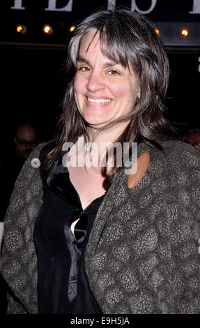 Serata di Apertura del Broadway Cabaret a Studio 54 - Arrivi. Dotato di: Pam MacKinnon dove: New York New York, Stati Uniti quando: 25 Apr 2014 Foto Stock