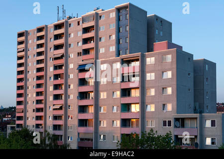 Zona residenziale alto edificio, blocco di appartamenti, Fulda Hesse, Germania Foto Stock