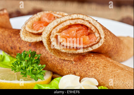 Frittelle con salmone Foto Stock