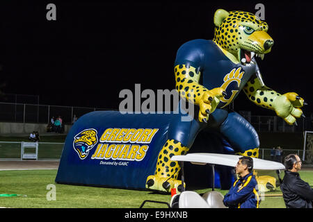 Una scuola di gioco del calcio e di Homecoming celebrazione in Modesto California Ottobre 2014 Foto Stock