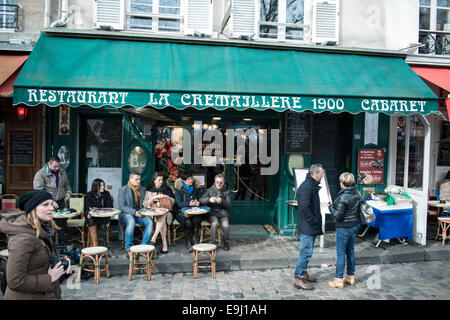 Al di fuori di tipicamente francese ristoranti nella capitale francese di Parigi Foto Stock