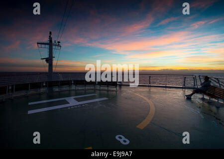 La parte anteriore (prua) di Royal Caribbean la nave di avventuriero dei mari. Foto Stock