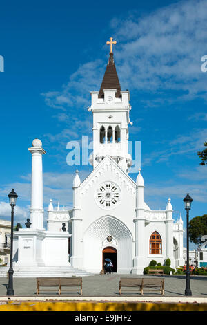 Dominikanische Republik, Osteno, San Pedro de Macoris, neogotische Kirche San Pedro Apostol Foto Stock