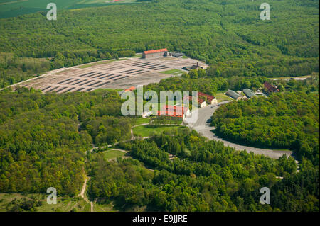 A Buchenwald Memorial, l'ex campo di concentramento, campeggi e gli edifici delle guardie, vista aerea, Ettersberg, Weimar Foto Stock