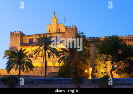 Palazzo Reale di La Almudaina, Palma de Mallorca, Maiorca, isole Baleari, Spagna Foto Stock